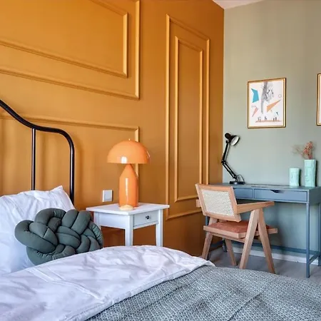 Apartment Scandinavian Style Artful In Istanbul